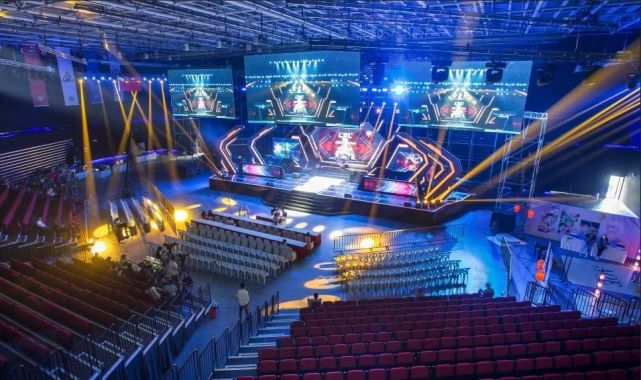 施条件下体 施条件下体